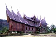 Pal�c Rumah Gadang Payaruyung, typical Minangkabau architecture. Sumatra, Indonesia.