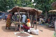Local market at Boukoumb� village. Benin.