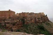 View to the mountain village (fortress) Kawkaban built on the top of Jebel Kawkaban mounatin (2800 meters). Yemen.