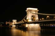 Chain Bridge (Sz�chenyi L�nch�d), Budapest. Hungary.