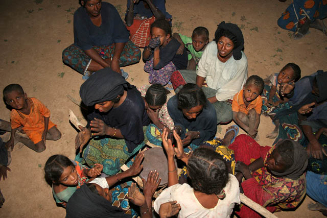 Tuareg women singing. Campement of nomad Tuareg. Sahara desert. Niger.