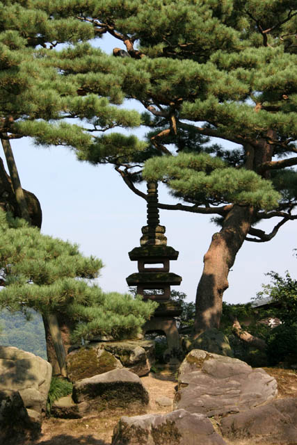 Kenroku-en garden, Kanazawa town. Japan.