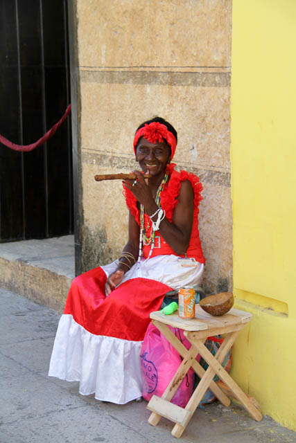 Plaza de la Catedral, old Havana (Habana Vieja). Cuba.